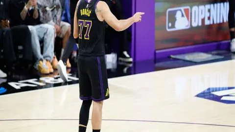 “跳水英才林跃：奥运金牌铸就辉煌人生”