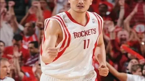 亞冠小組賽第4輪：廣州恒大以2-0擊敗神戶勝利船，塔利斯卡和艾克森包辦得分